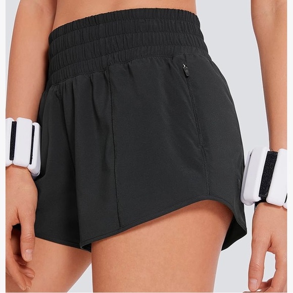 Crazy Yoga Shorts - Picture 3 of 9